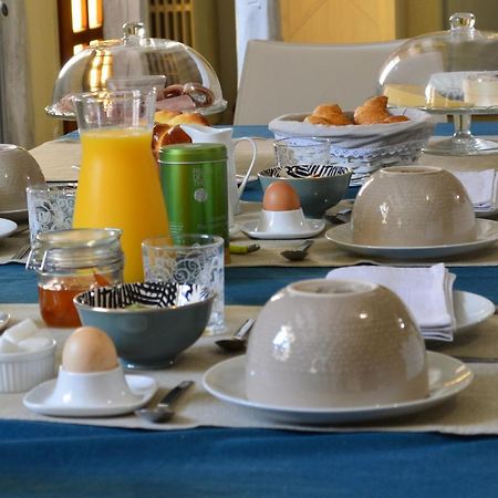 La Maison De Triboulet Chambres Et Table D'Hotes -Amboise- Poce-sur-Cisse Bagian luar foto